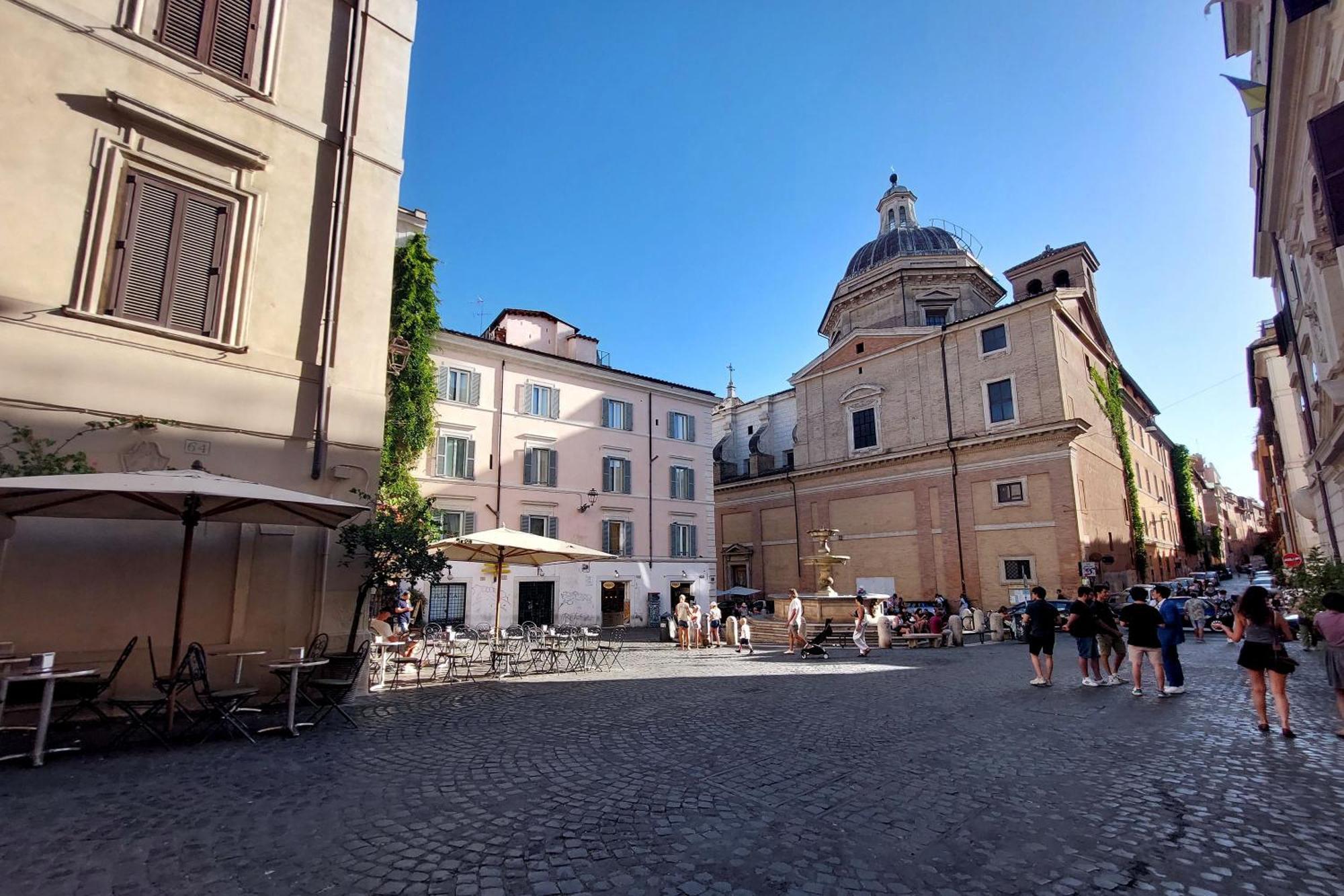 Monti Apartment